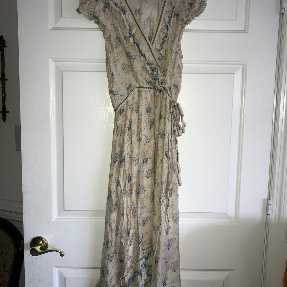 Chelsea & Violet M wrap dress NWOT